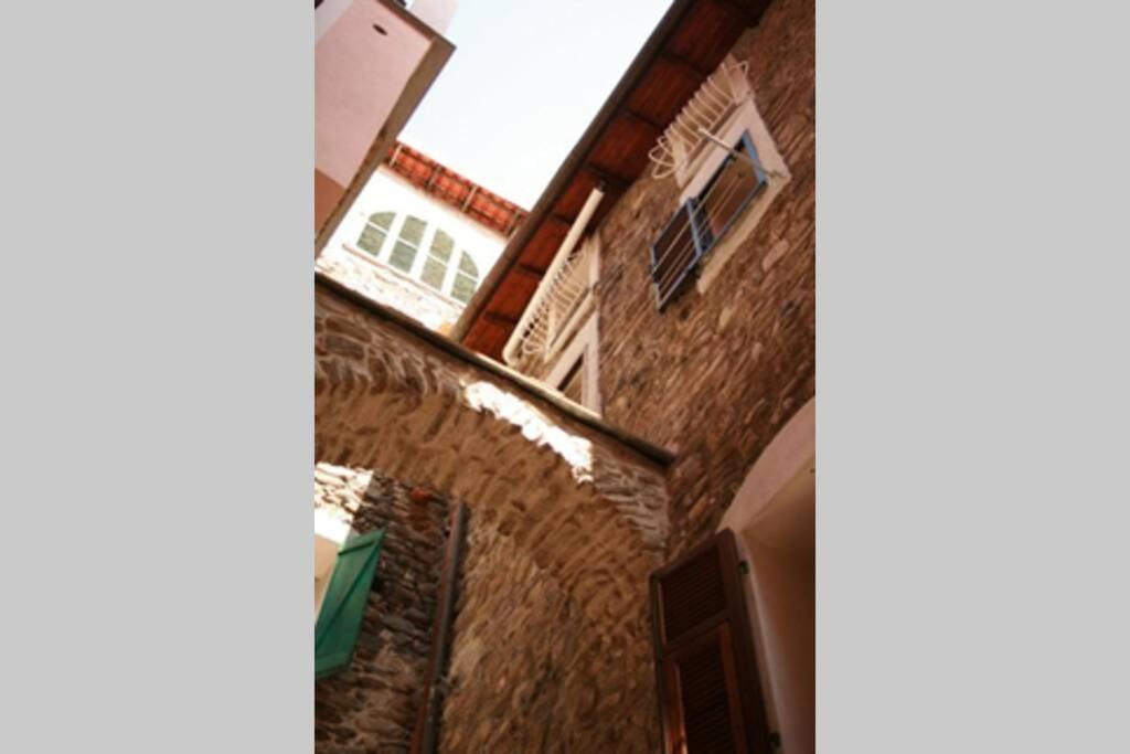 Alloggio Per Vacanze A Isolabona Luaran gambar